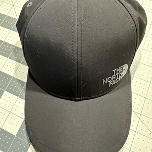 North face cap black